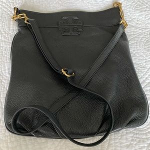 ❌ S O L D ❌ 🌺Tory Burch crossbody/shoulder/ipad handbag